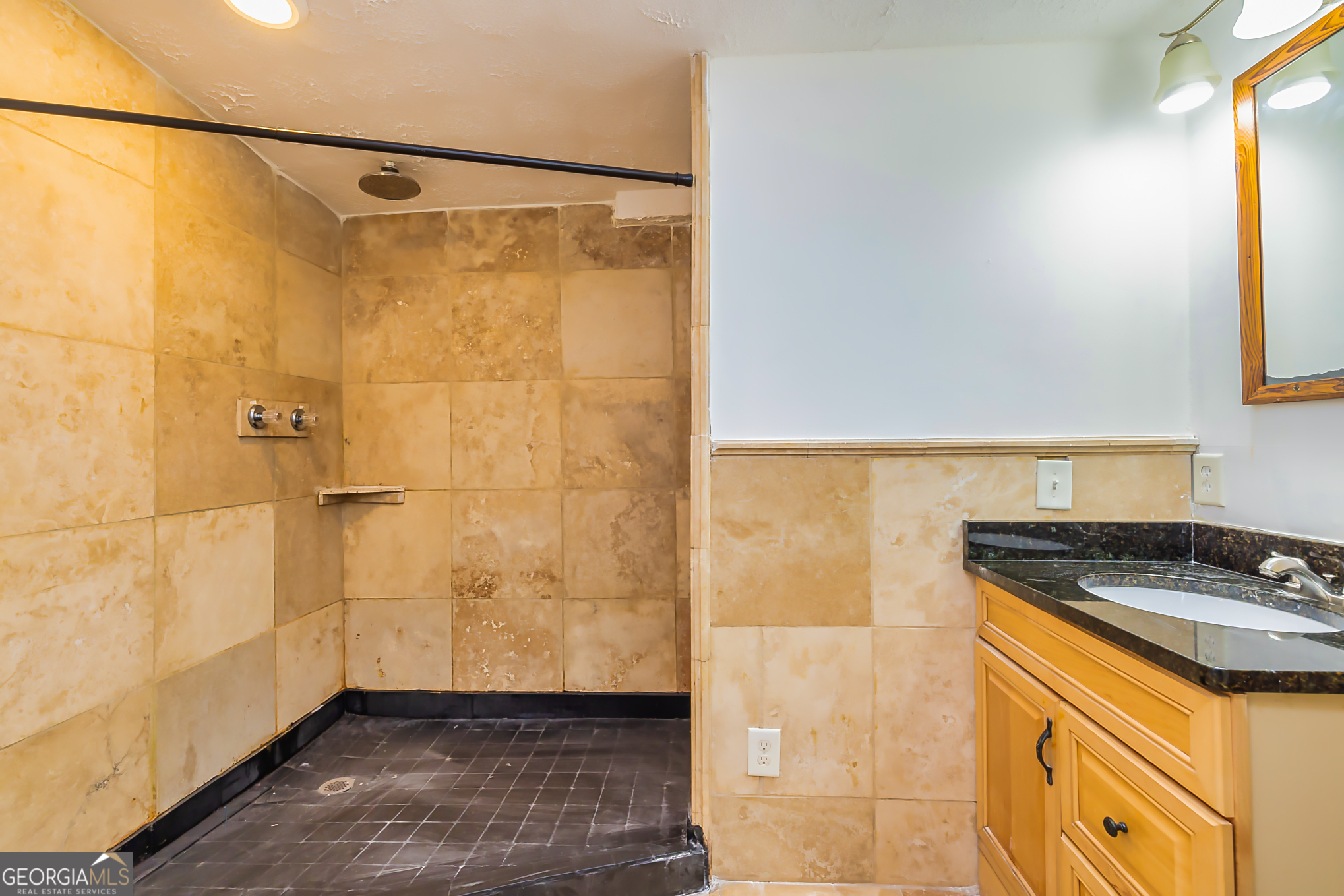 Peachtree City, Georgia 30269, United States, 5 Bedrooms Bedrooms, ,4 BathroomsBathrooms,Residential,Active,77604