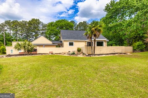 26 Cannongate RD Sharpsburg GA 30277