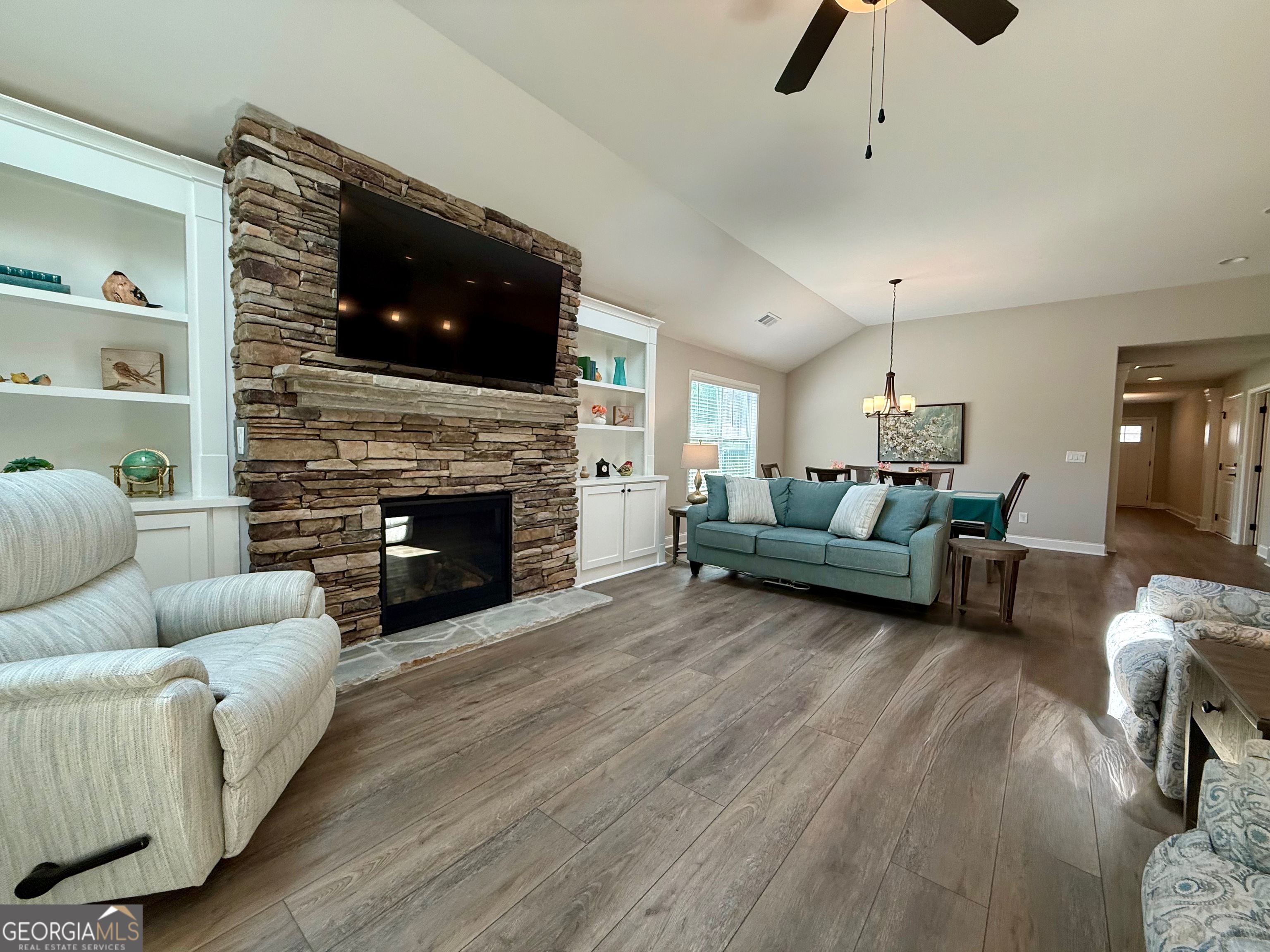 363 Homestead XING