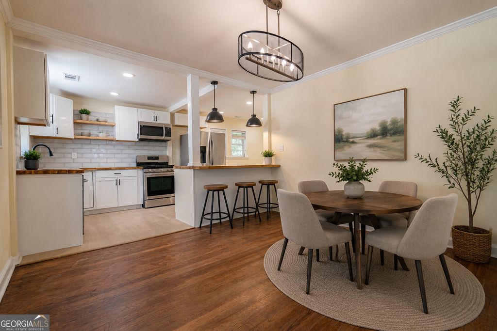 Photo of 466 Lake Drive, Hapeville, GA 30354 (MLS # 10770768)