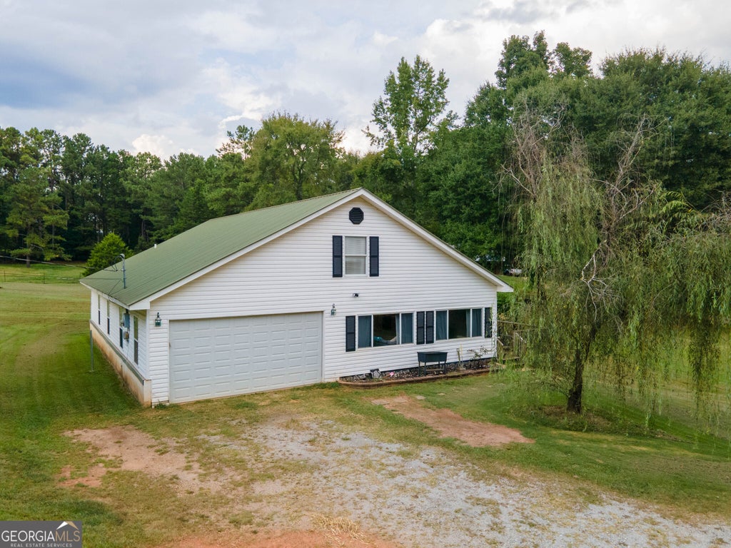 Photo of 2151 Blue Creek Road, Hogansville, GA 30230 (MLS # 10835598)