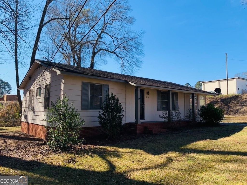 Photo of 208 Laurel Lane, Lagrange, GA 30241 (MLS # 10676853)
