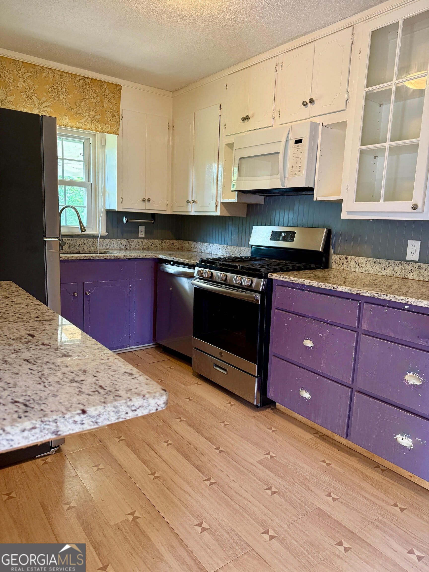604 Azalea CIR