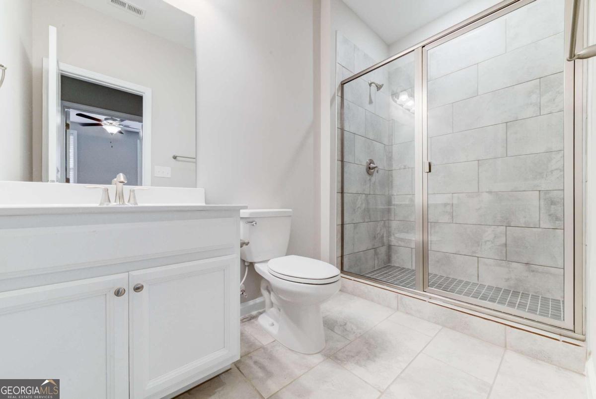 Caravelle - Residential Lease