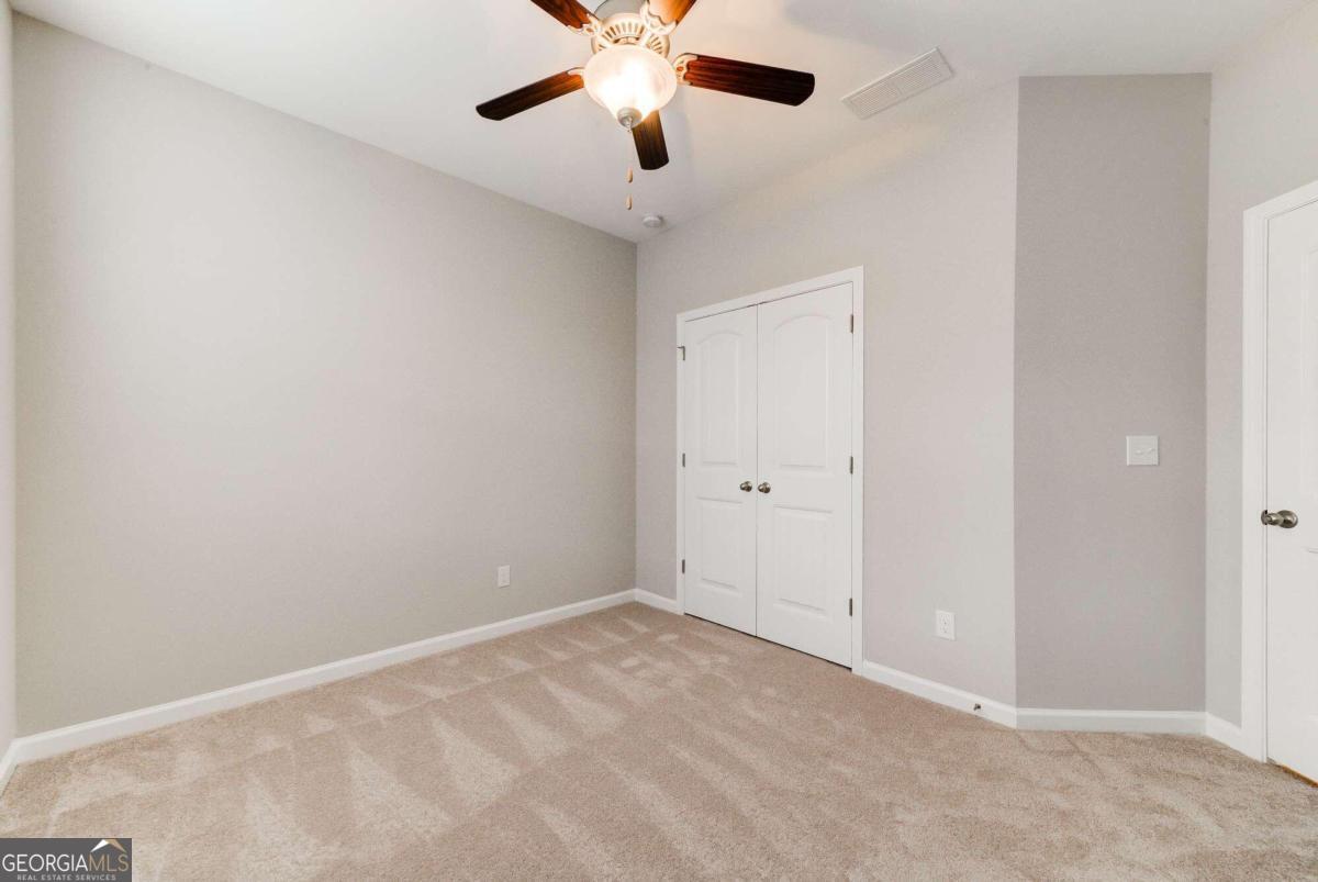 Caravelle - Residential Lease