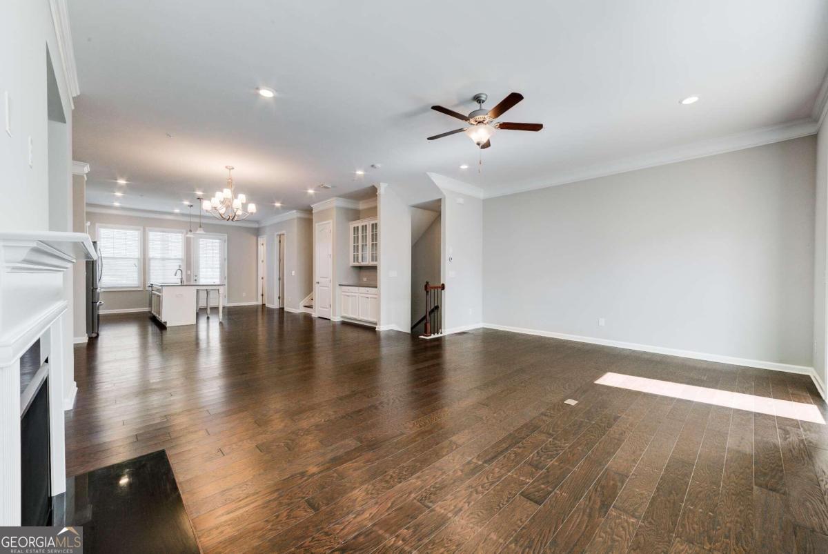 Caravelle - Residential Lease