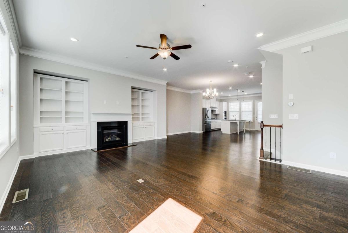 Caravelle - Residential Lease