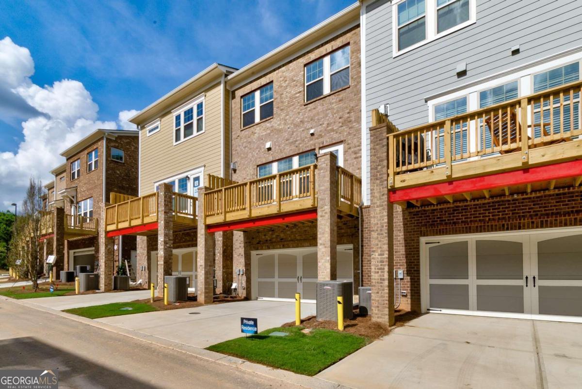 Caravelle - Residential Lease