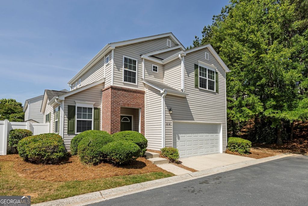 Photo of 214 Hiawassee Drive, Woodstock, GA 30188 (MLS # 10768808)