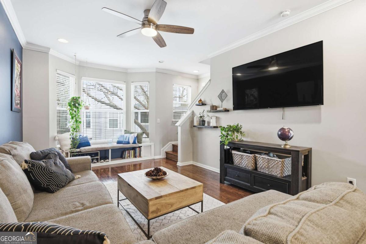 951 Glenwood AVE SE 2703