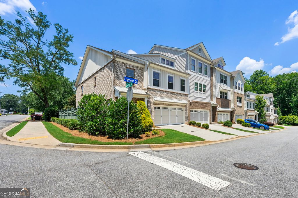 Photo of 2265 Fremont Drive, Marietta, GA 30068 (MLS # 10706384)