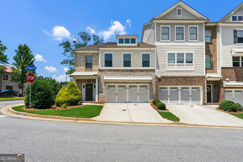 Photo of 2265 Fremont Drive, Marietta, GA 30068 (MLS # 10706384)