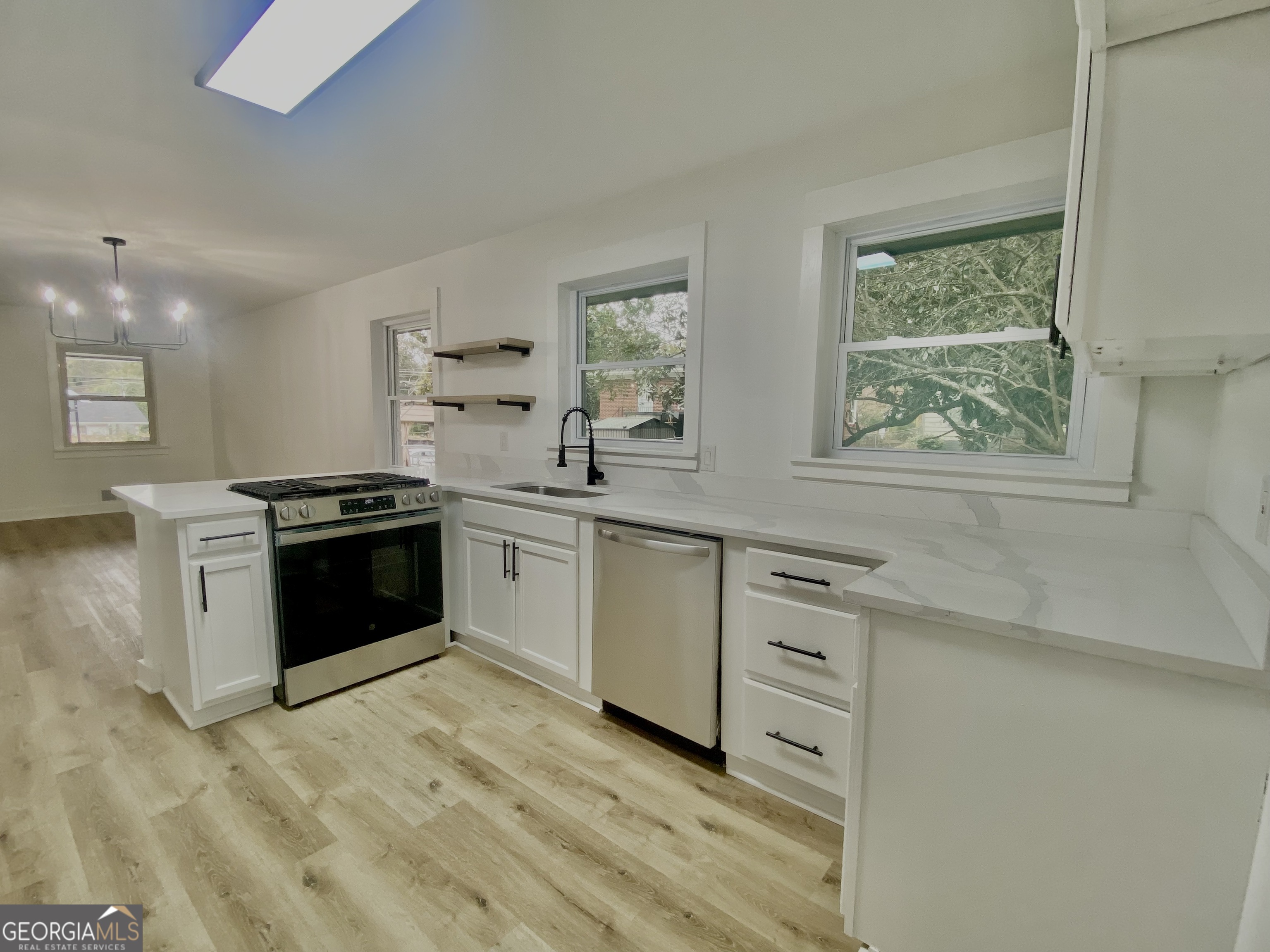 EASTMAN PARK - Residential