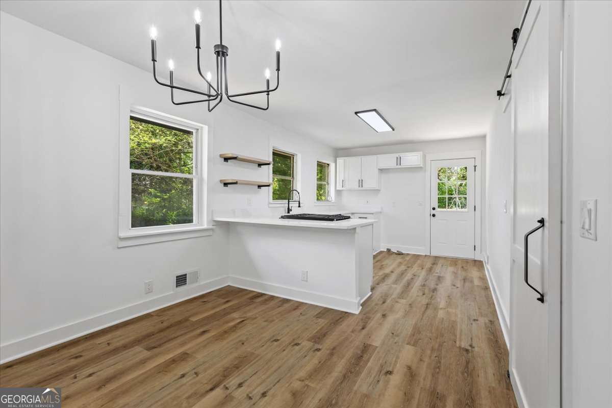 EASTMAN PARK - Residential