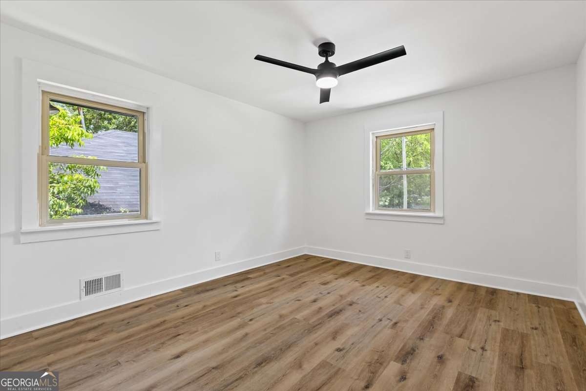 EASTMAN PARK - Residential