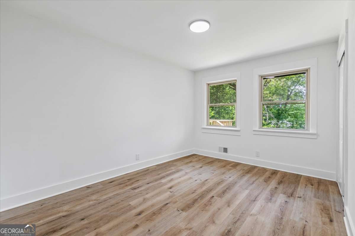 EASTMAN PARK - Residential