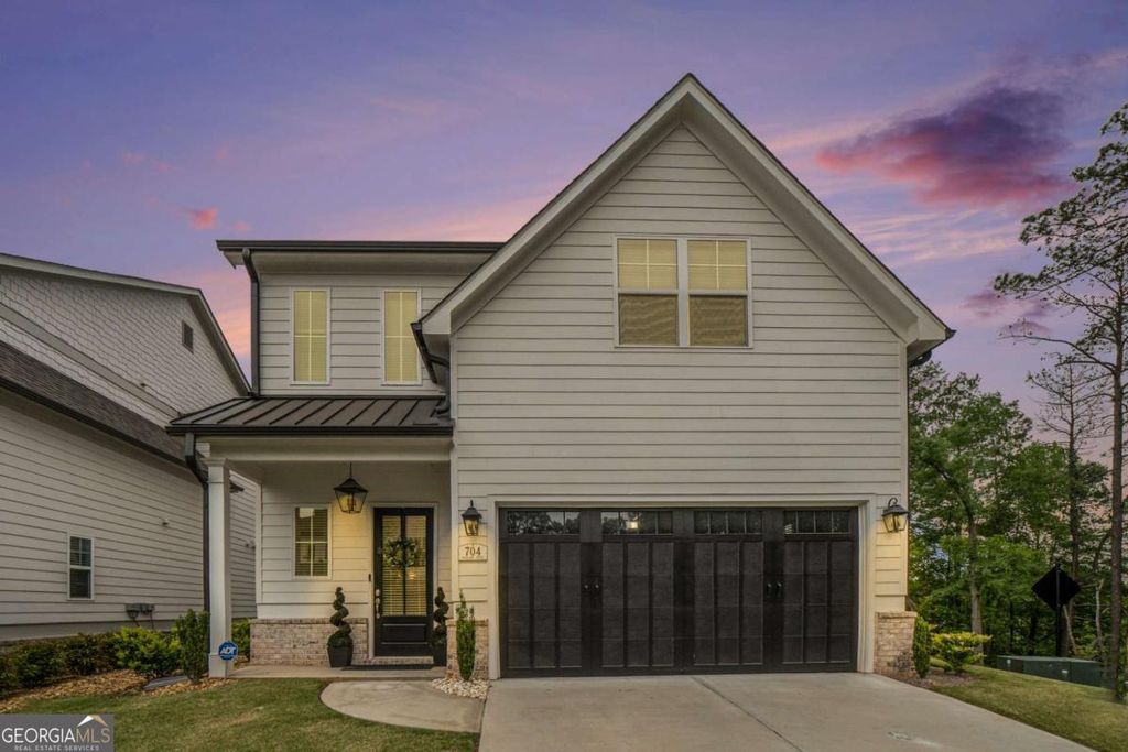 Photo of 704 Fairlane Drive, Marietta, GA 30064 (MLS # 10736183)