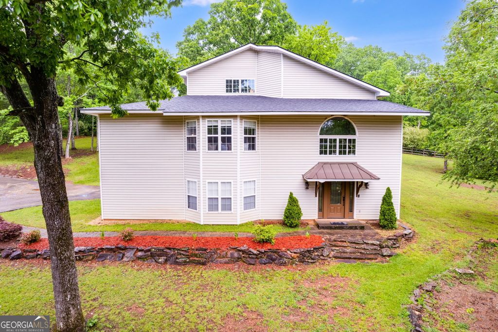 Photo of 1526 Old Newnan Road, Carrollton, GA 30116 (MLS # 10741961)