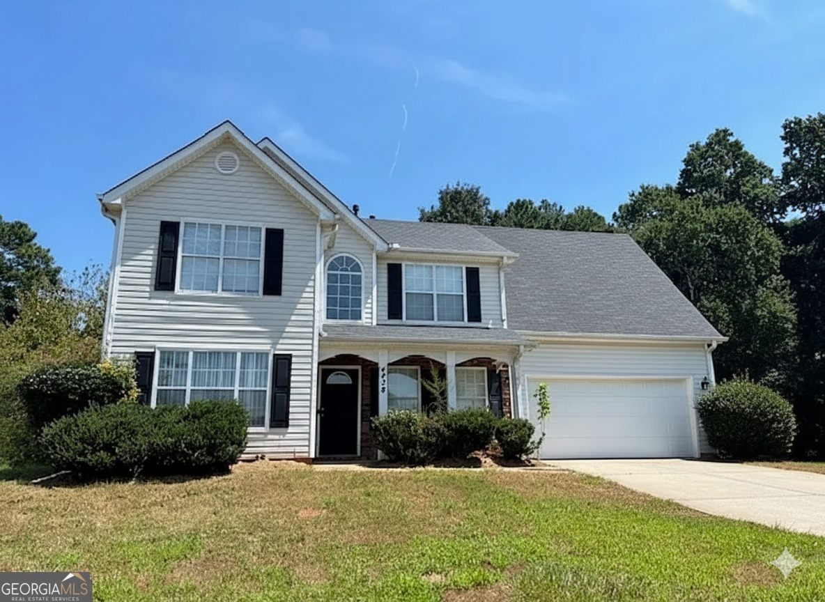 RENOVATED Two Story charmer. Like New Private level lot with huge owner suite and completely new bathroom top to bottom. No need to even think about a new home. 4th bedroom/bonus room Super convenient to shopping, I-675 and I-285. Call Steve Redding for a private showing. 770-560-6495