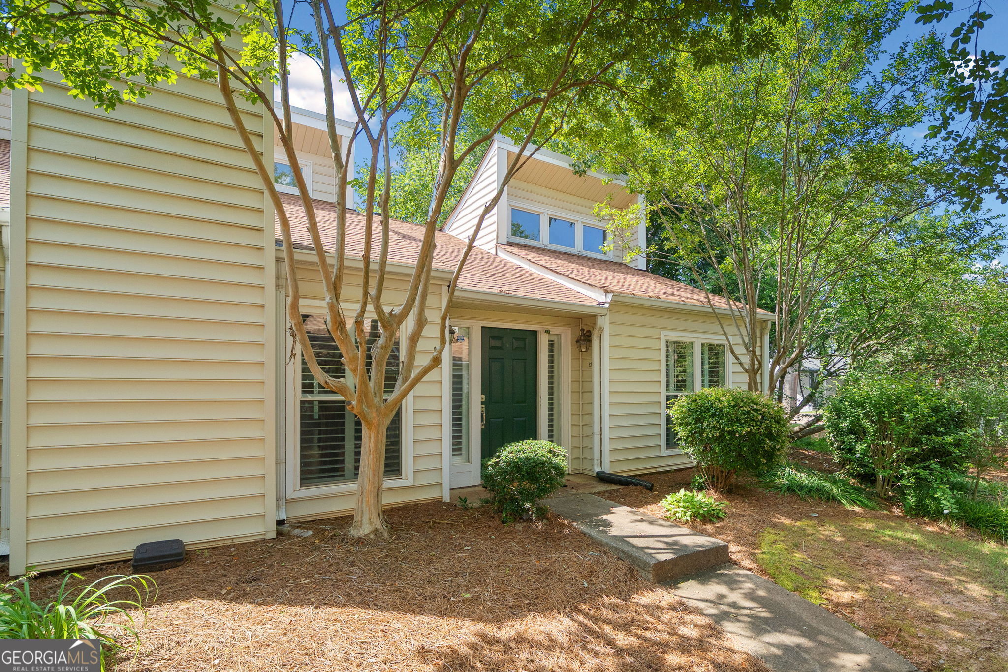 837 Serramonte Drive DR