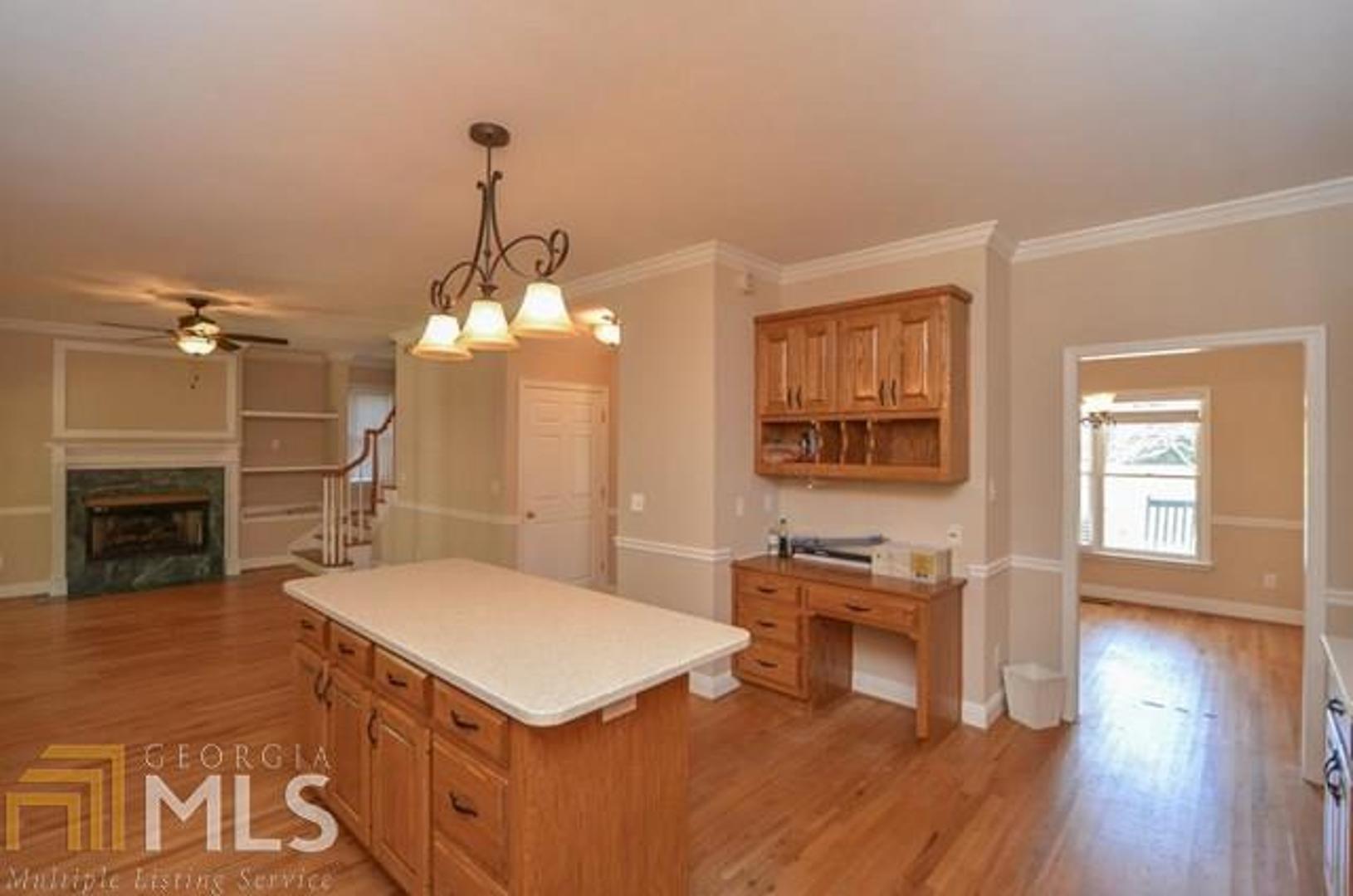 Valley Stream - Residential