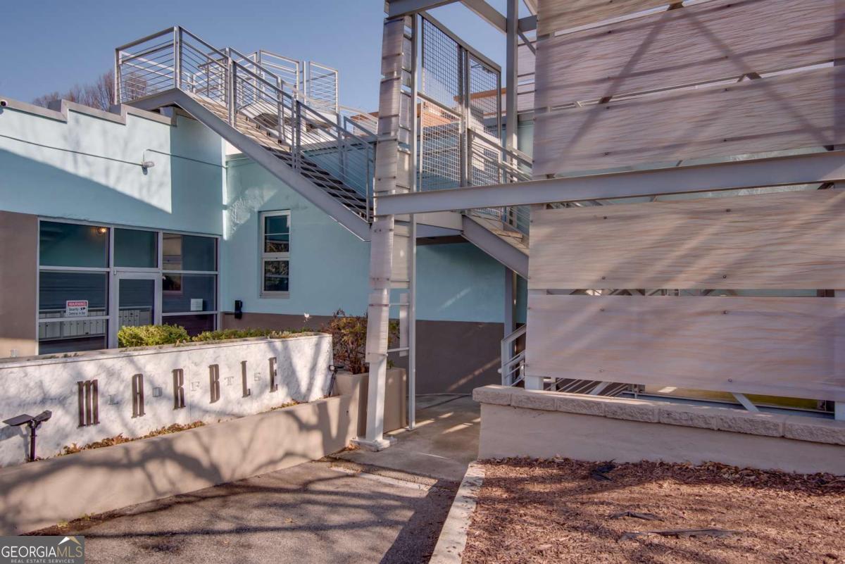 964 Dekalb AVE NE 103