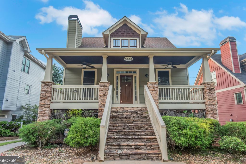 Photo of 1333 Eubanks Avenue, East Point, GA 30344 (MLS # 10789398)