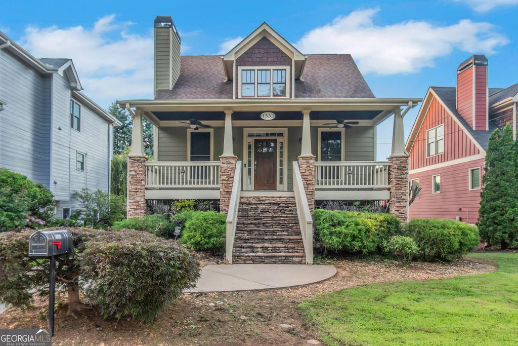 Photo of 1333 Eubanks Avenue, East Point, GA 30344 (MLS # 10789398)