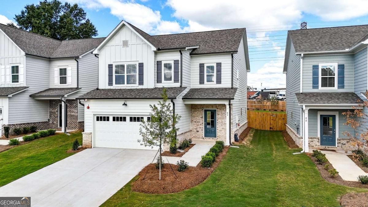 41 Aviation RD SE