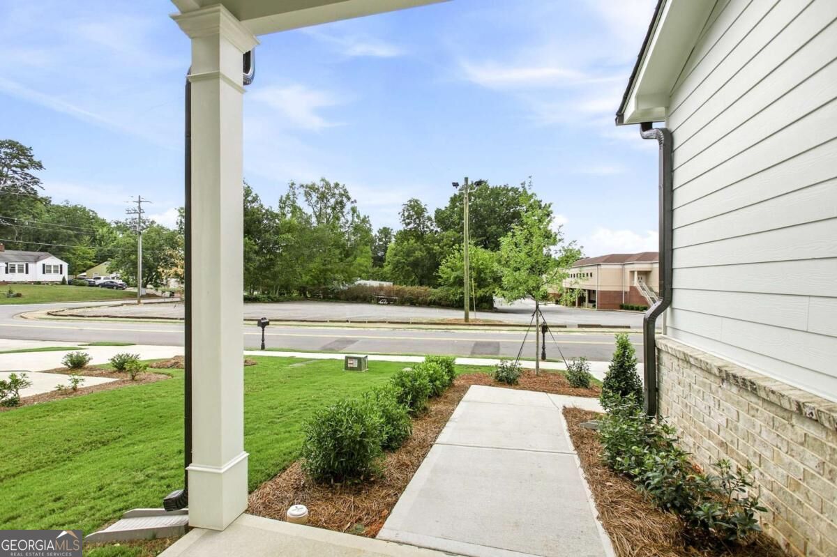 41 Aviation RD SE