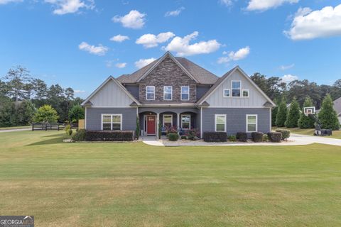 12 Huntsman RUN Senoia GA 30276