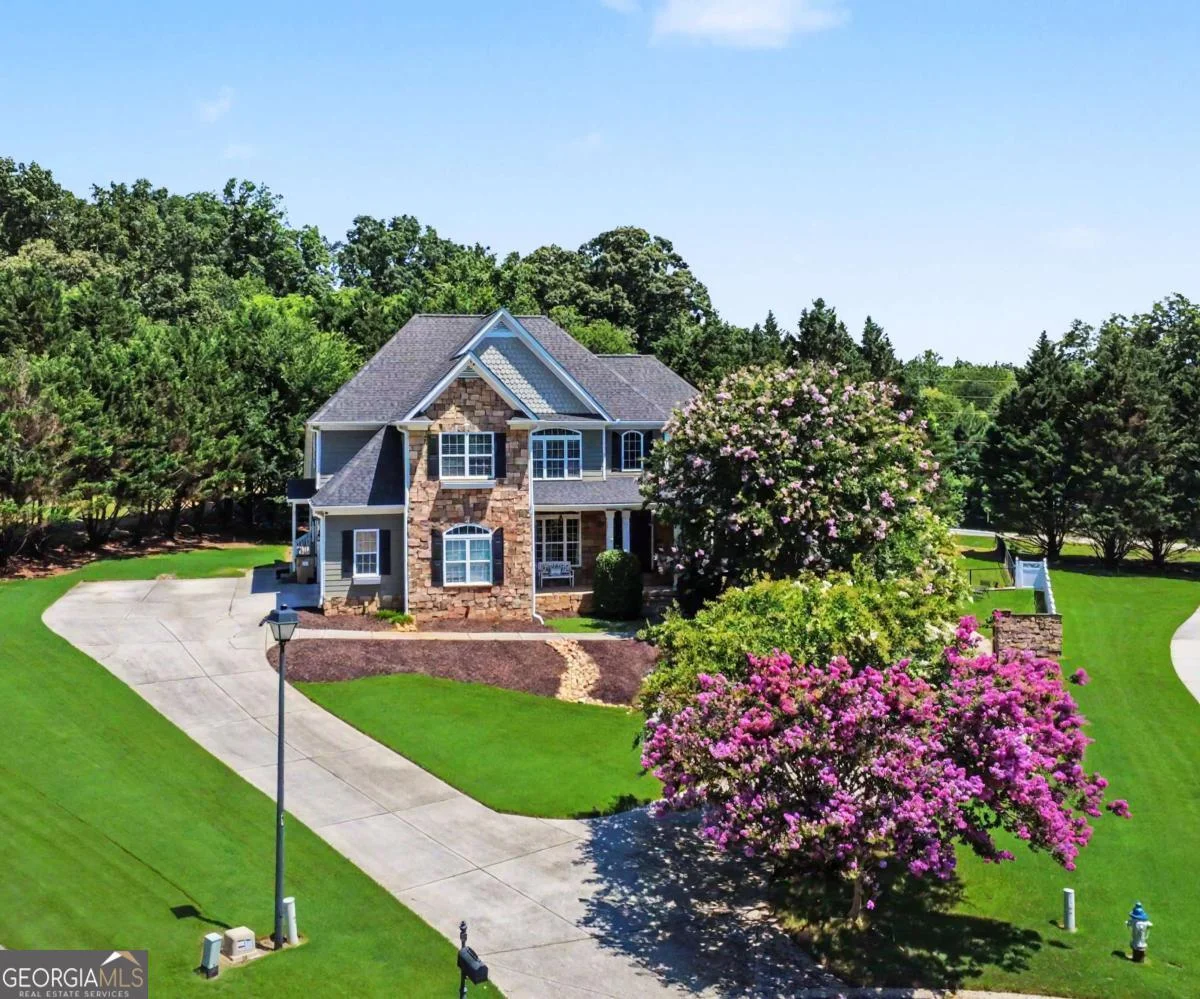 124 Waterford Court