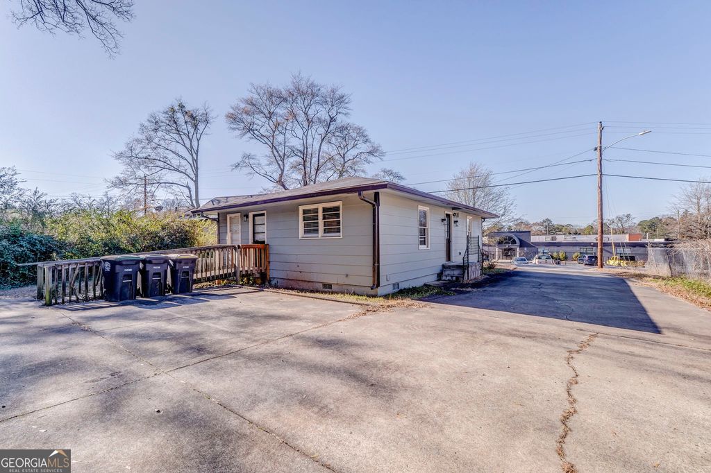 Photo of 1407 E 2nd Avenue SE, Rome, GA 30161 (MLS # 10660744)