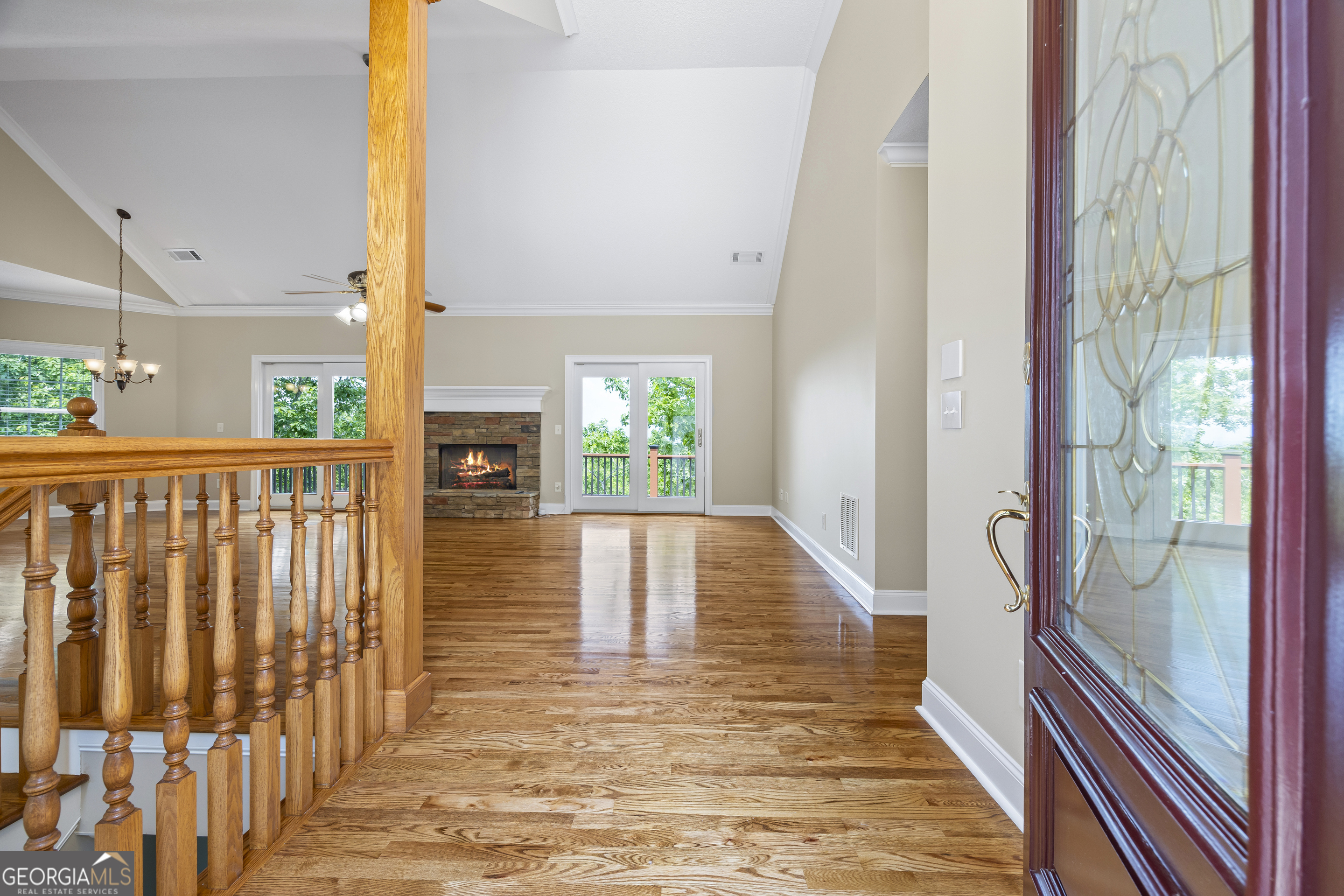 894 Oak Pointe DR