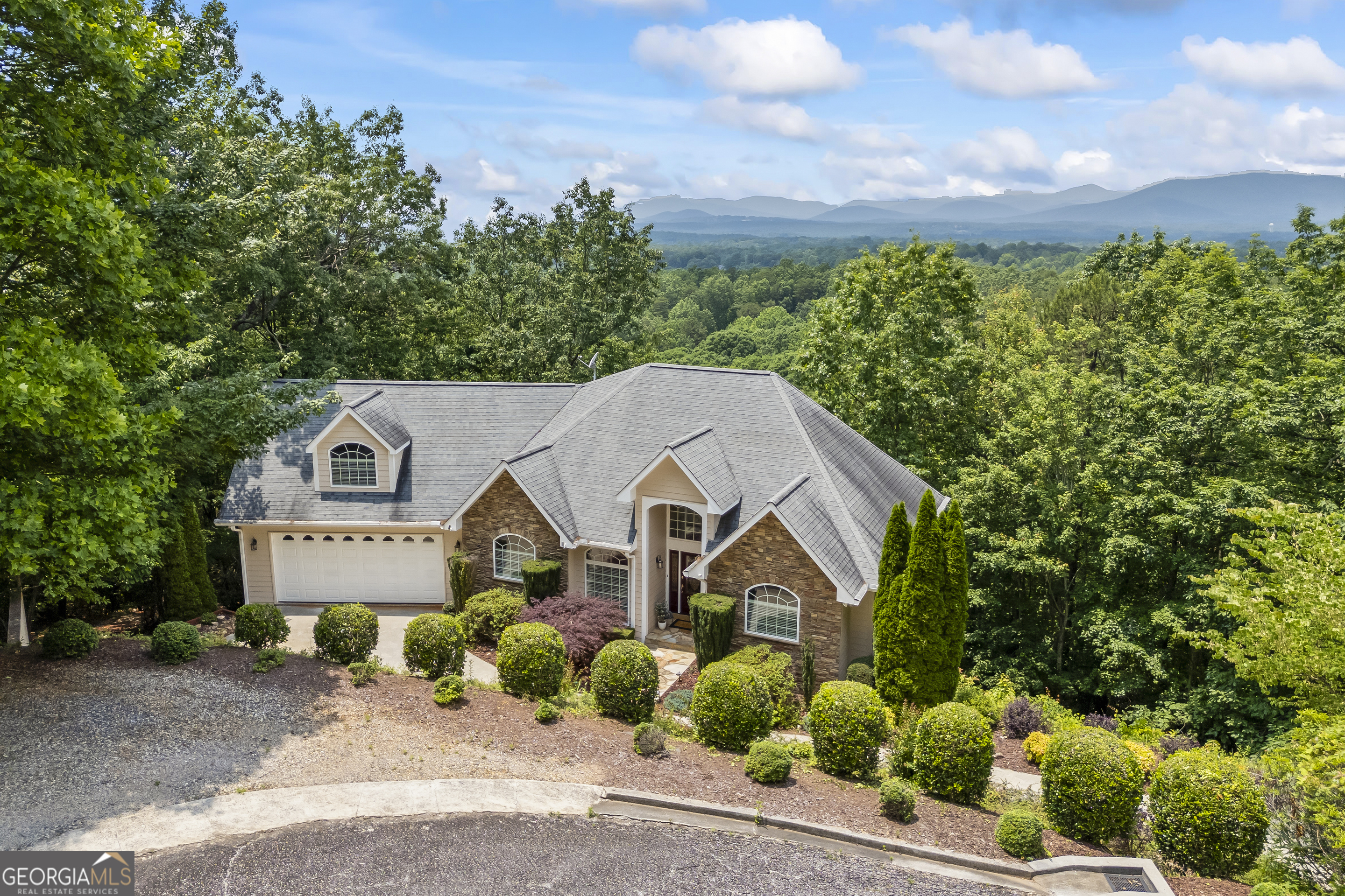 894 Oak Pointe DR