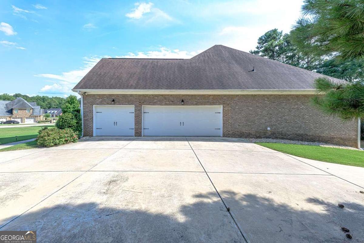 158 Watkins Glen DR