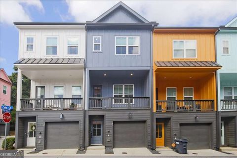 140 COLOR CIR Atlanta GA 30317