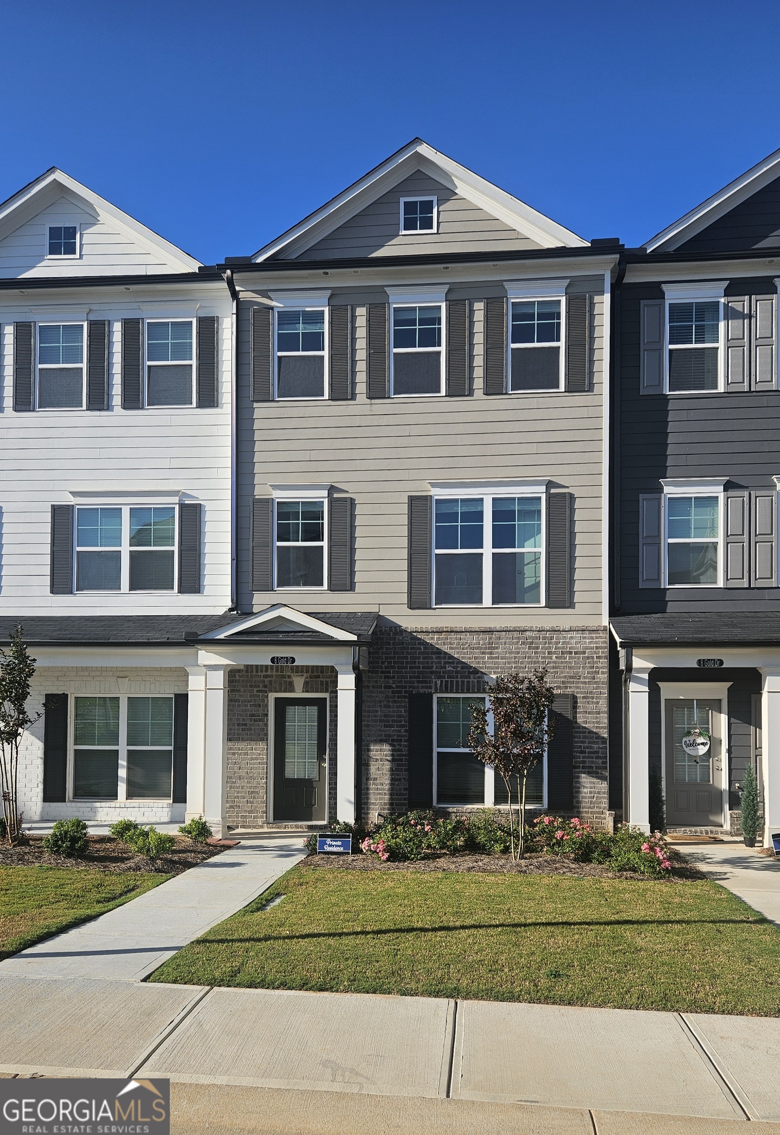 Welcome to this new construction home that is AVAILAVBLE FOR LEASE. Start a new beginning in this brand new 3-bedroom, 3.5-bathroom home. This beautiful townhome features an open floor plan with quartz countertops, 42" cabinets, crown molding, kitchen backsplash, 2" faux blinds, washer/ dryer, stainless steel appliances, and a two-car rear entry garage with remotes. The community is conveniently located near shopping, dining, and Interstate I-85. Community amenities include a pickleball court, playground, and picnic pavilion. There is a $49.99 application fee per individuals 18 years and older.
