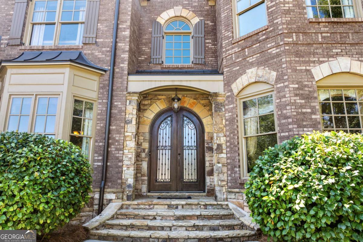 2457 Treehaven DR