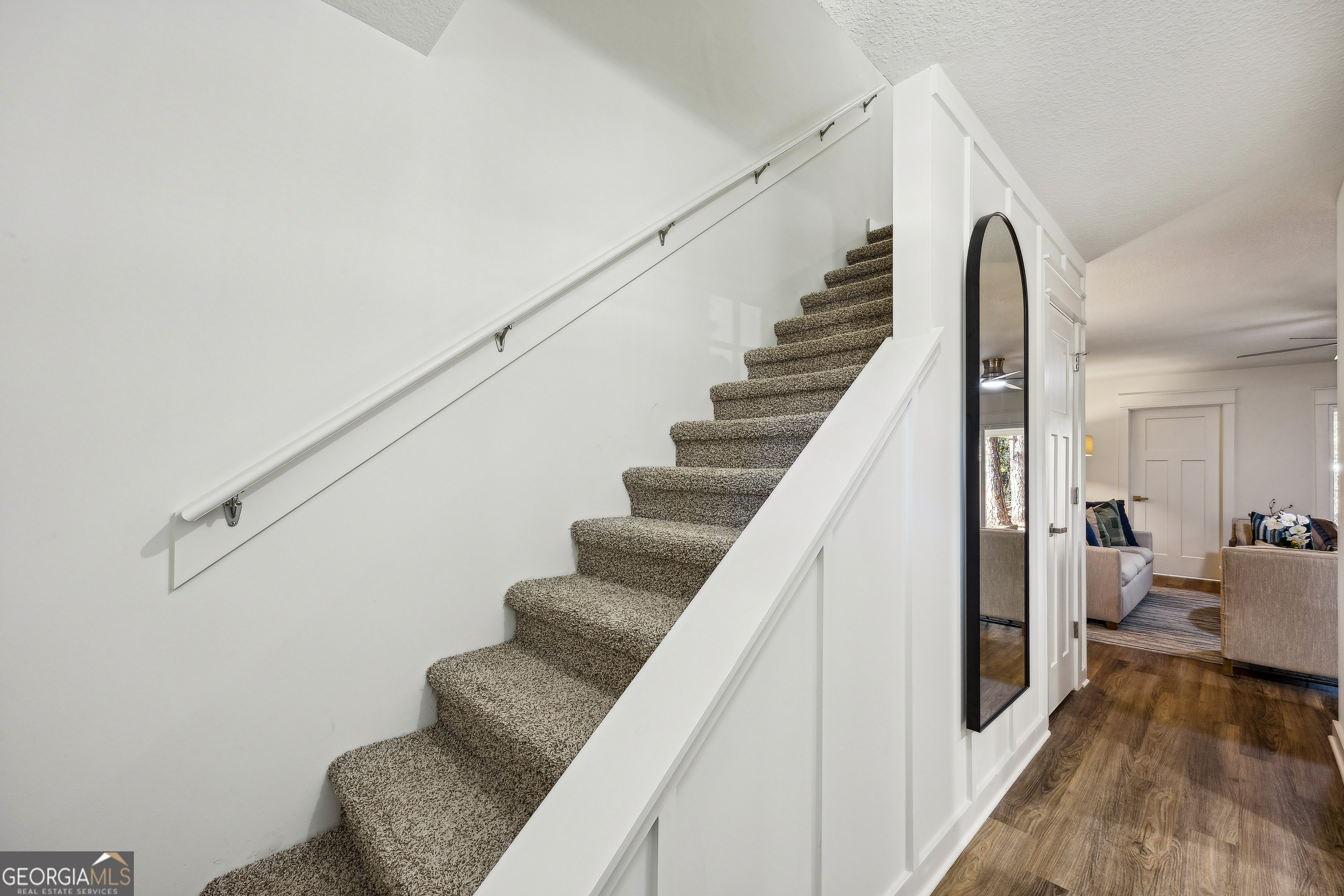 182 Clarks Bluff RD