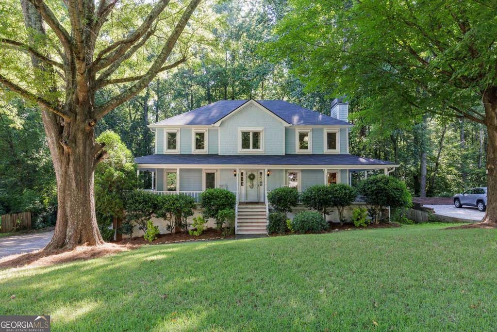 Photo of 4257 Arbor Club Drive NE, Marietta, GA 30066 (MLS # 10825617)