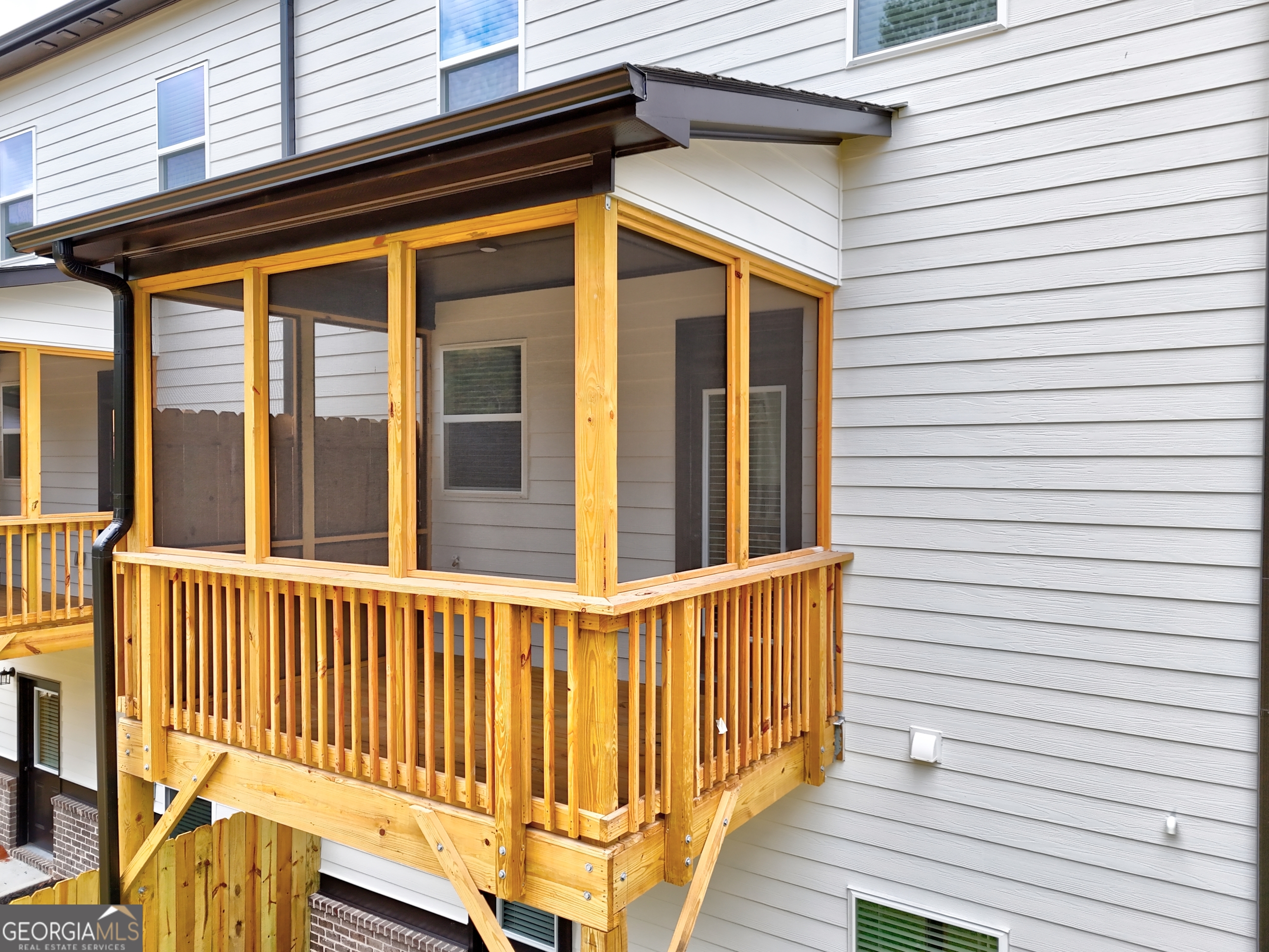 5703 Urban Village WAY 32