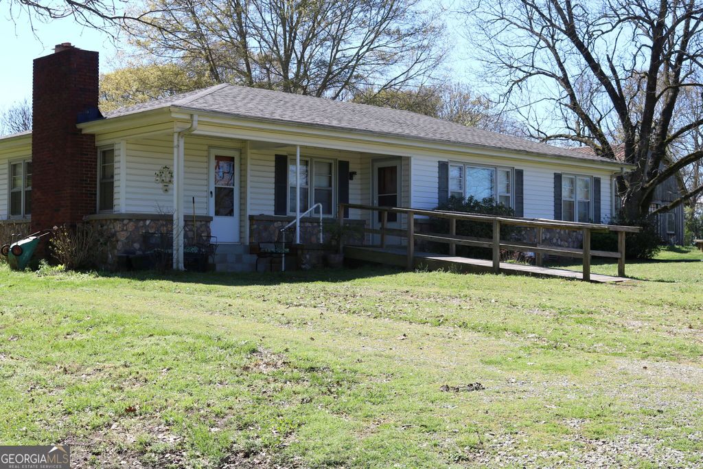 Photo of 2139 Jones Chapel Shiloh Rd, Danielsville, GA 30633 (MLS # 10711986)