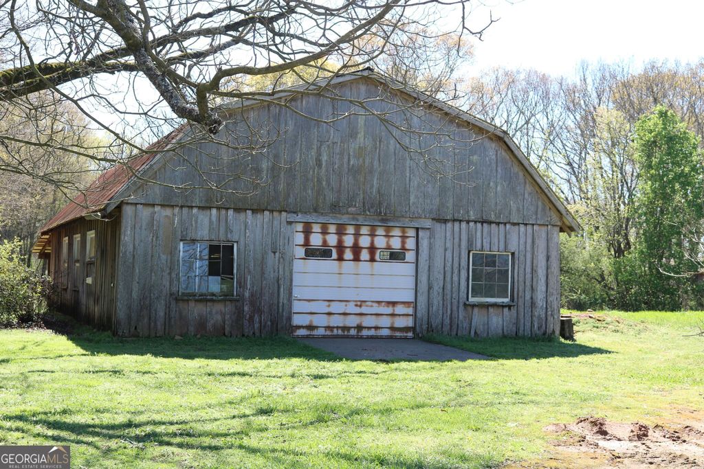 Photo of 2139 Jones Chapel Shiloh Rd, Danielsville, GA 30633 (MLS # 10711986)