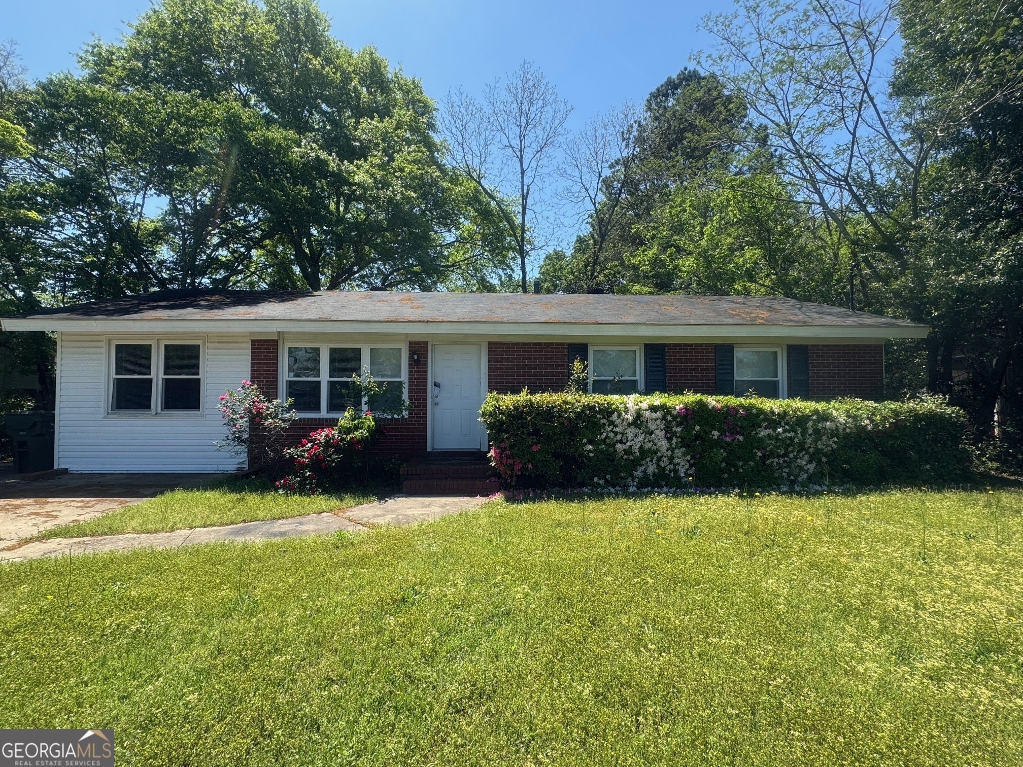413 Sarah DR