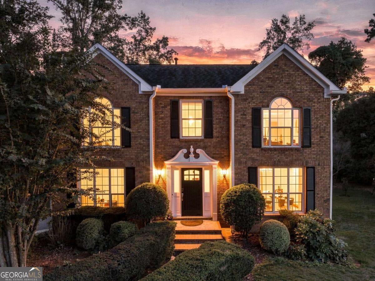 690 Ruxbury CT