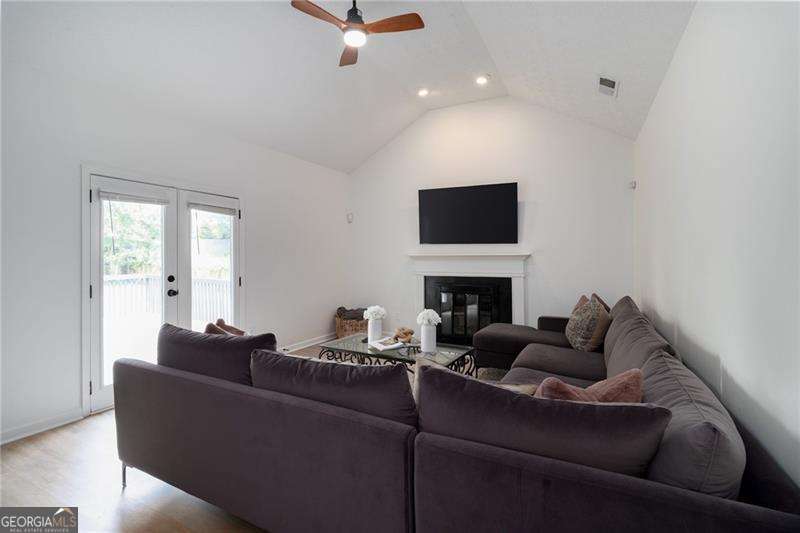 Eagle Point - Residential