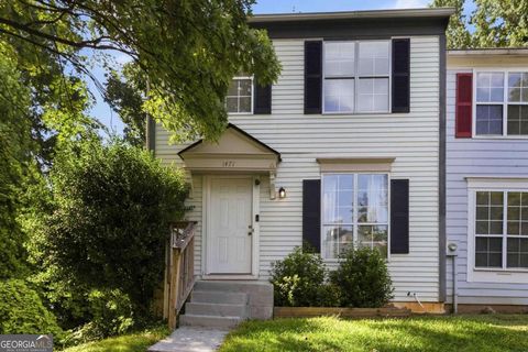 Photo of 1471 Inverness Drive, Stone Mountain, GA 30083 (MLS # 10802188)