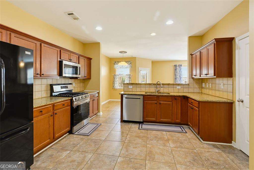 254 Shaw DR