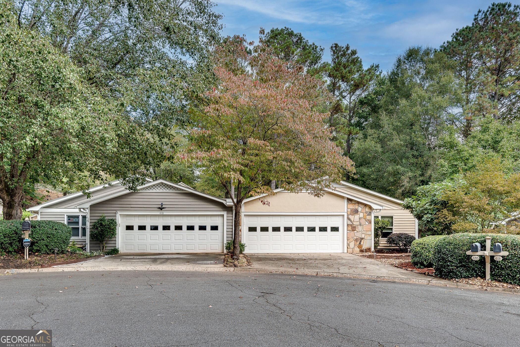 420 Sandwedge LN